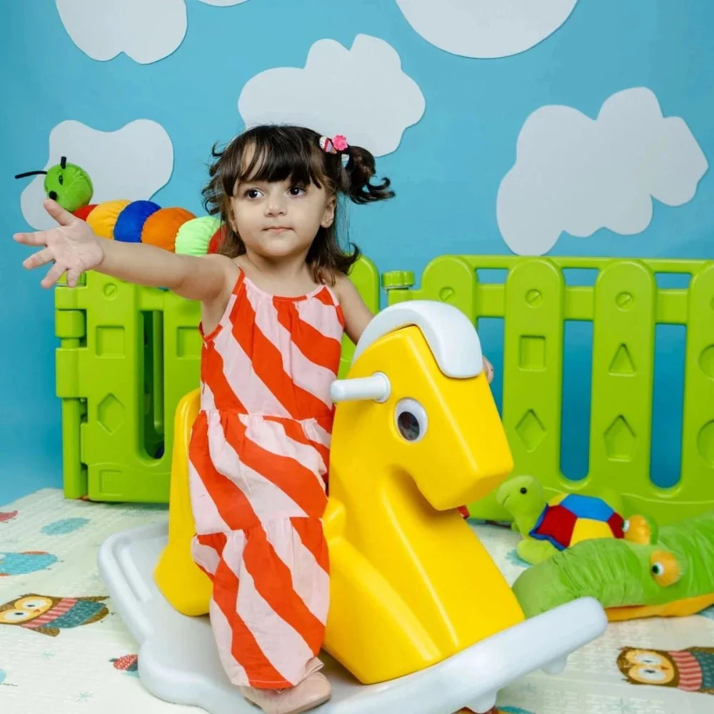 Zoozi Rocker - Yellow