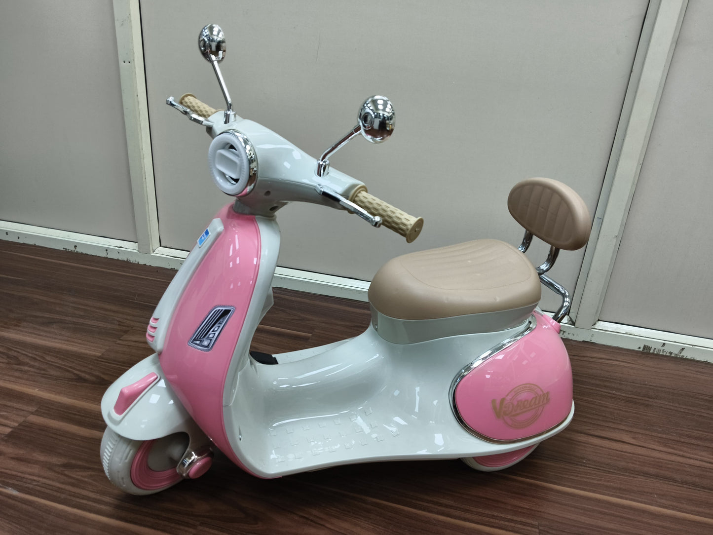 Scooter Pink