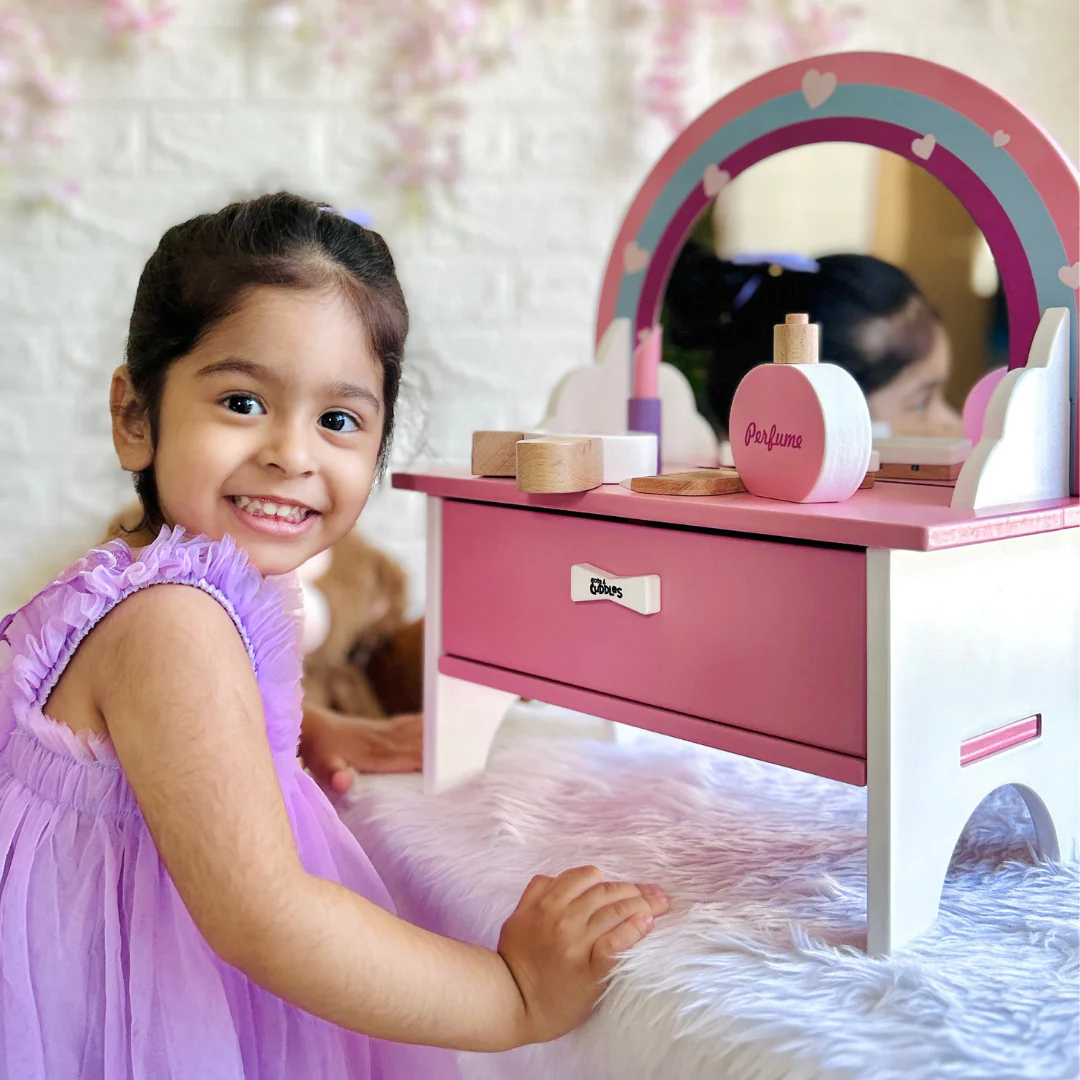 Premium Quality Wooden Dressing Table CnC